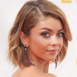 sarah-hyland-dyed-her-hair-red-and-im-completely-2-5207-1614230119-14_dblbig.jpg